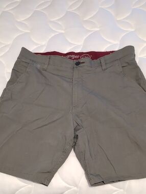 Wrangler Olive Shorts with Red Waistband Detail